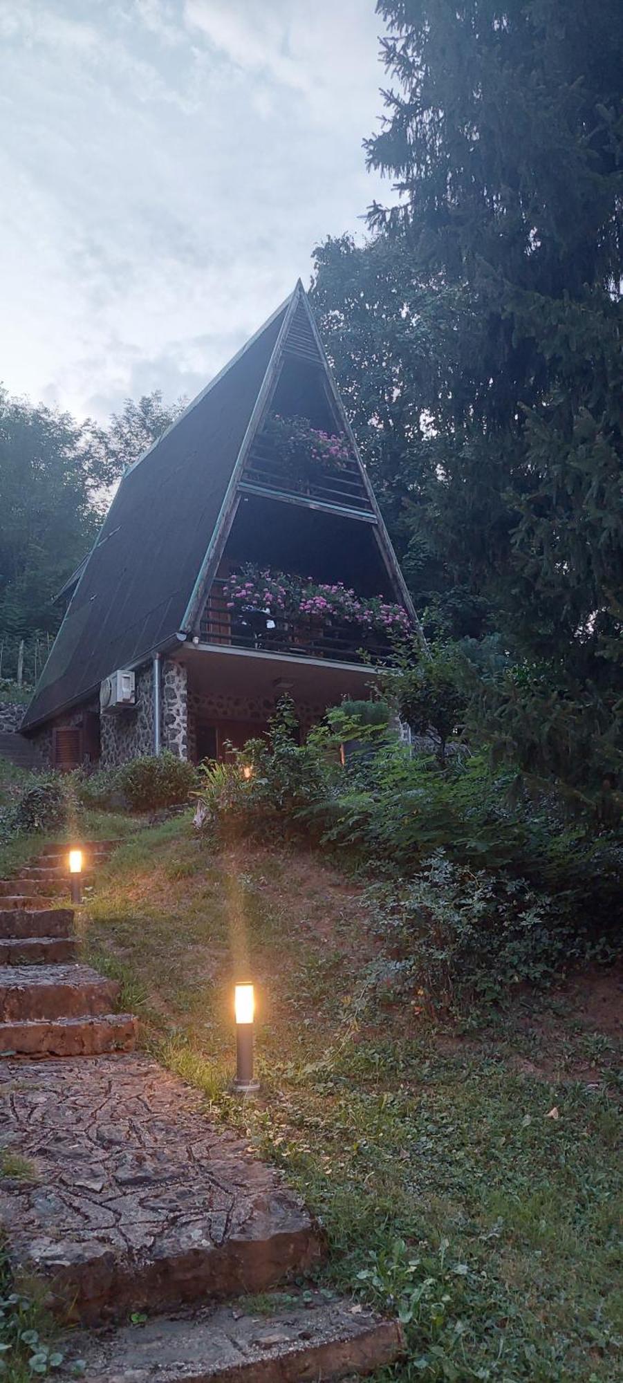 Holiday Home Dragonfly River House On Korana Near Plitvice And Mreznica Barilovic Buitenkant foto
